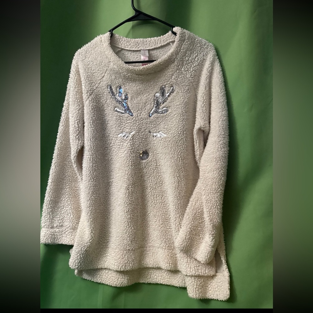 Fuzzy Deer Reindeer White Cozy Winter Sweet Sequins Rudolph SWEATER Top Holiday